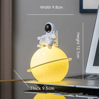 Table Decoration Astronaut Small Lamp